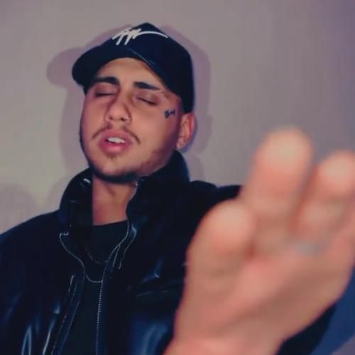 شایان یو تو لج کردی ولی من که هستم هنوز گیر تو این دل