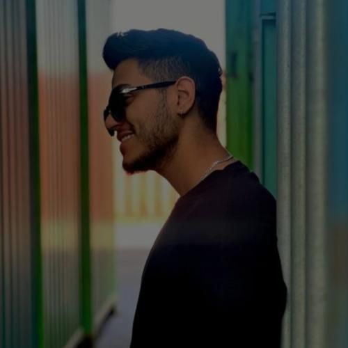 رایا سمیعی گل سرخ