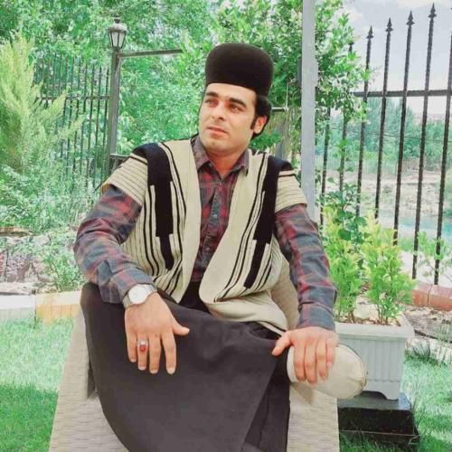 قاسم فاضلی هم رده گوگوشی زرنگی و چموشی