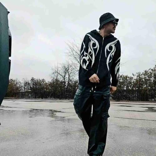 علی ازا ندیدم هنوز مثلش شدم عاشق چشمش