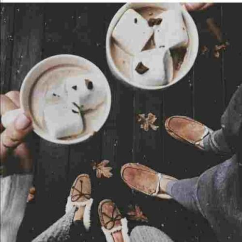  اما لیلی بی مجنونش دق میکنه میمیره پسر اینستایی