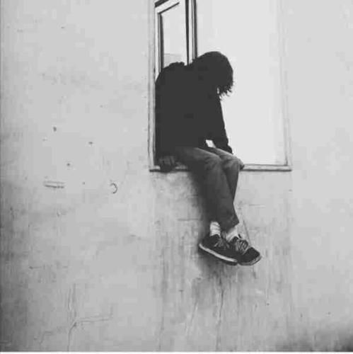 دختر قالیبافم خوب و رنگی میبافم