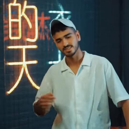 رضا گراوند گیسو پریشان