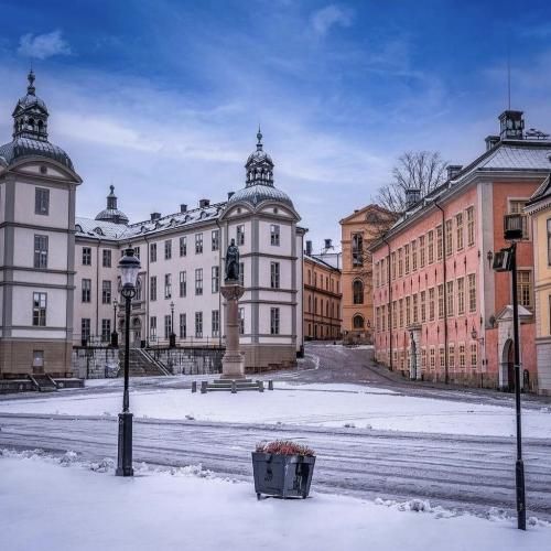 هر بچه کطی آیفونی داری گو آیفونکا برزن بازاری