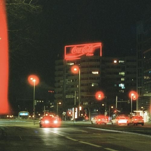  فقط منو بزار خونه میخوام تعطیلیمو اصلا خونه باشم