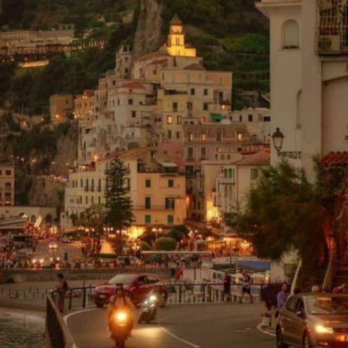 میگم دلم اسیرته میگی که درمون نداره