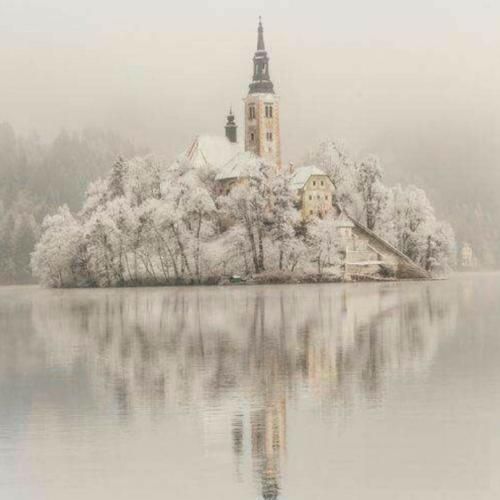 بگو چی صدات کنم نرو بذار نگات کنم