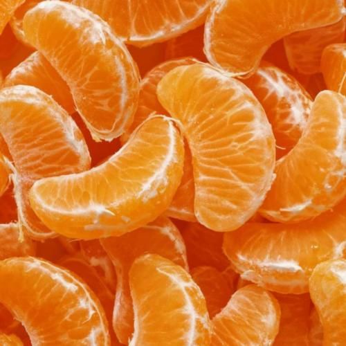 منم اشک میریزم اکثر شبا خستم حتی از مصرف مواد