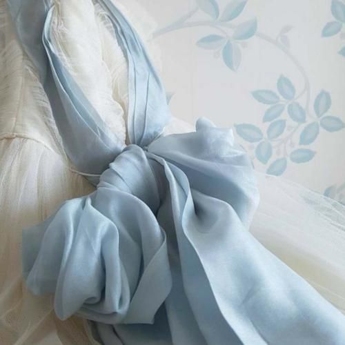  وقتی رفتم نه که بارون نگرفت هوا صافو خیلی هم آفتابی