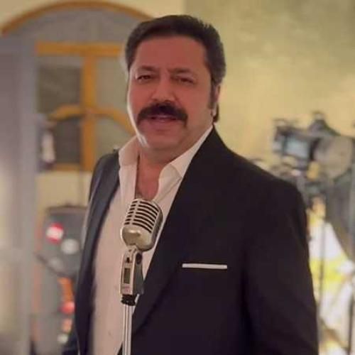 کلمست آخرین قطره های اشک از نگاهم چکید و مرد