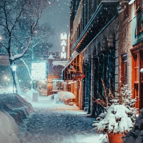 حالا تو اونور دنیا من اینجا بدون تو موندم تنها