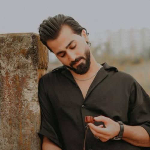 حسن گنجی با مرام