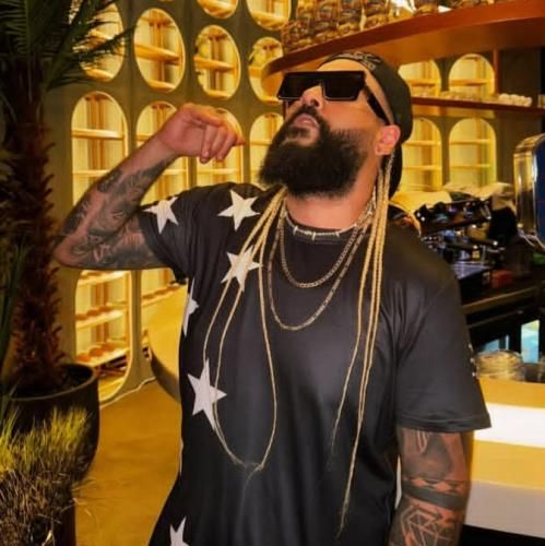 ساسی دمه خودم گرم