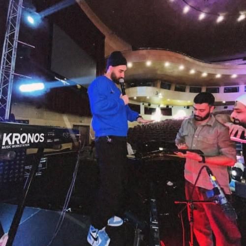 آهنگ جدید من هنوزم سر تو بی جنبه ام مث تو نیستم از علی یاسینی