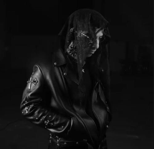 آهنگ جدید پسر تنها از دورچی