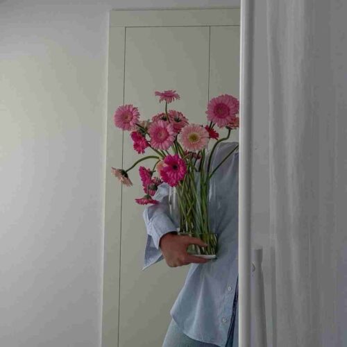 دانلود همه آهنگهای هلن، از خاطرهانگیزترین تا جدیدترین